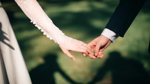 Novio muere de camino al altar en su boda