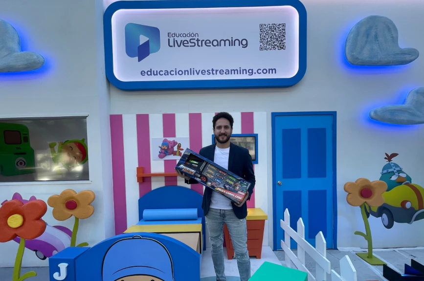 ¡Una invitación para que mejores con #EducaciónLiveStreaming!