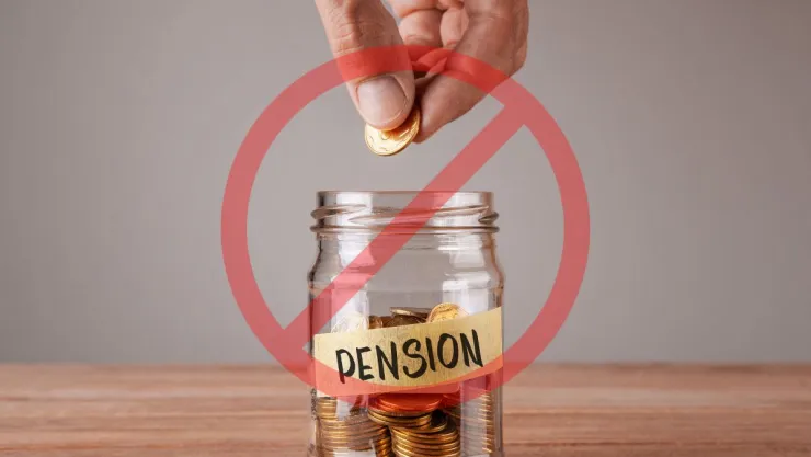 Estos adultos mayores perderán su pensión en 2025 por falta de recursos