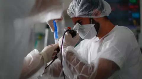 hospital francia covid 19.jpg