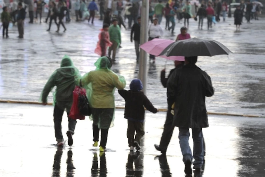 El SMN pronosticó día nublado con posibilidad de tormentas eléctricas en el Valle de México