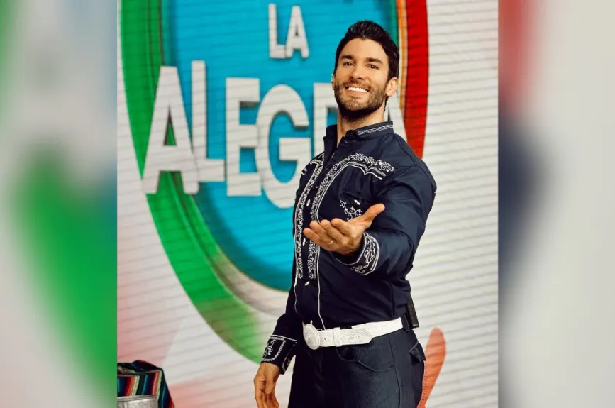 Enrique Ramírez Mayagoitia, conocido como Kike Mayagoitia, es un carismático conductor de televisión. | Foto: INSTAGRAM / @kike_mayagoitia