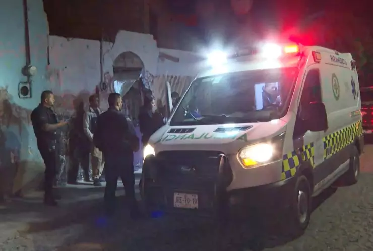 Zona Metropolitana de Guadalajara: Persecución policial termina en balacera y deja a mujer y menor atropellados