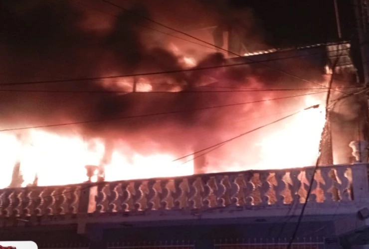 Se registra incendio en Ecatepec la noche de este 23 de diciembre.