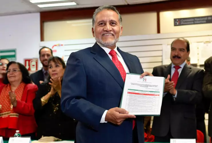 Arturo Zamora se registra para la Secretaría General del CEN del PRI