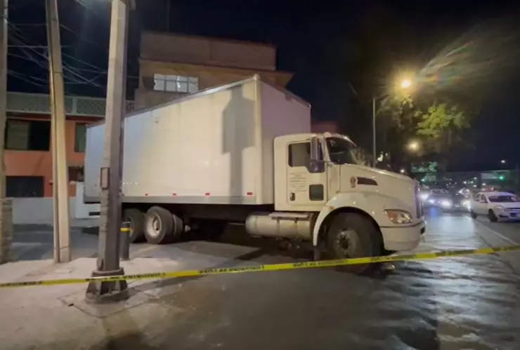 Muere mujer de la tercera edad atropellada por un camión en CDMX.