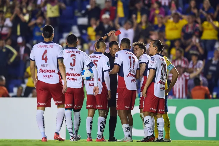 Alan Mozo expulsado América Chivas