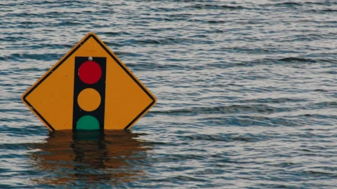 Tormentas invernales azotan EEUU: Lluvias récord en California y nevadas