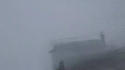 así-se-va-ojo-del-huracán-milton-avion-cazahuracanes-interior-video-cuerpo