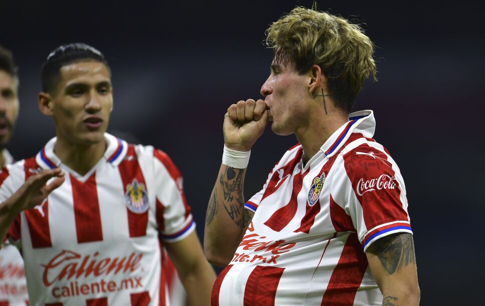Chicote Calderón podría salir de Chivas