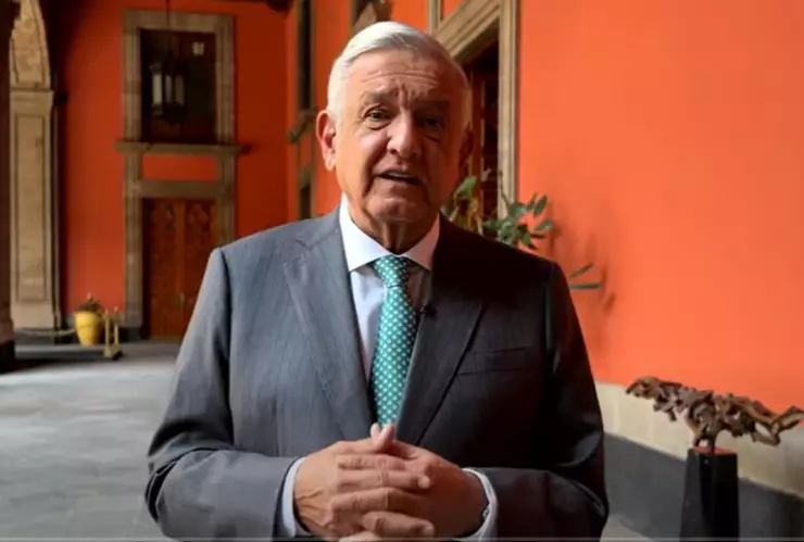 AMLO reaparece en video y confirma desvanecimiento tras contagio de Covid-19