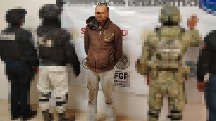 cateo a ferretería y farmacia