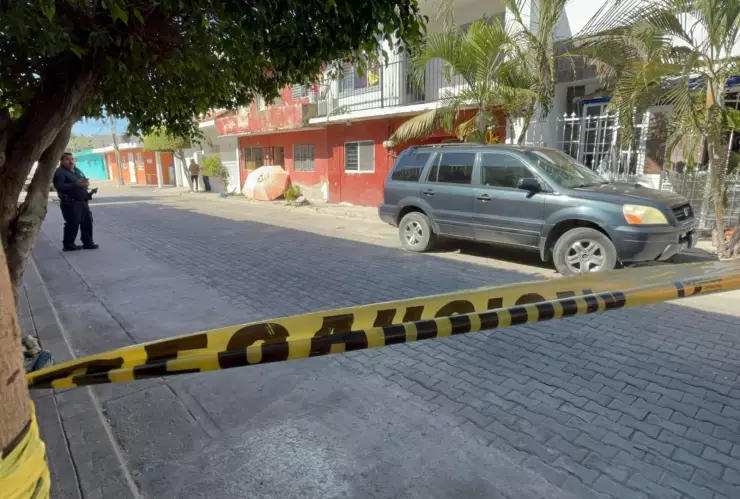 Muere hombre al caer en la Lázaro Cárdenas, Mazatlán.jpg