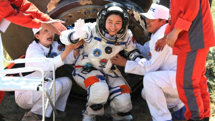 Liu Yang astronauta china emotiva carta espacio