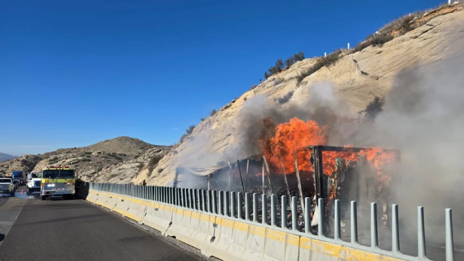 Explosión en la autopista Mexicali–Tecate.png