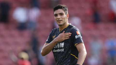 Raul Jimenez con su primer gol.jpg