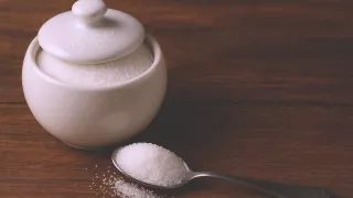 México impone aranceles de hasta 210% al azúcar importada