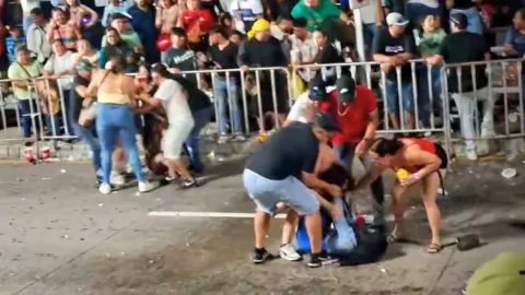 La riña generó opiniones divididas entre usuarios en redes sociales