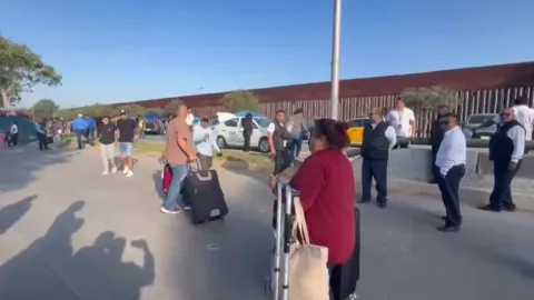 Transporte gratis por parte del Aeropuerto de Tijuana por la manifestación