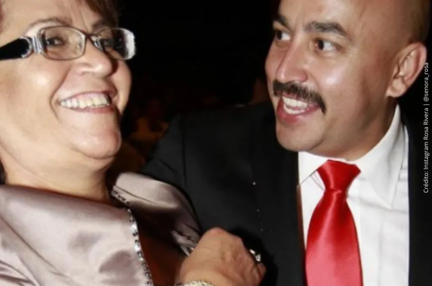 Doña Rosa Rivera con Lupillo..jpg