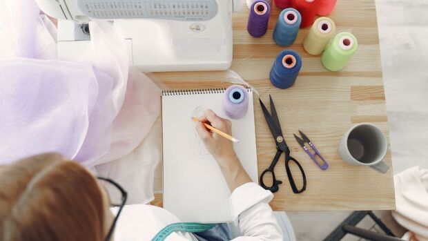 Efemérides 14 octubre b.jpg