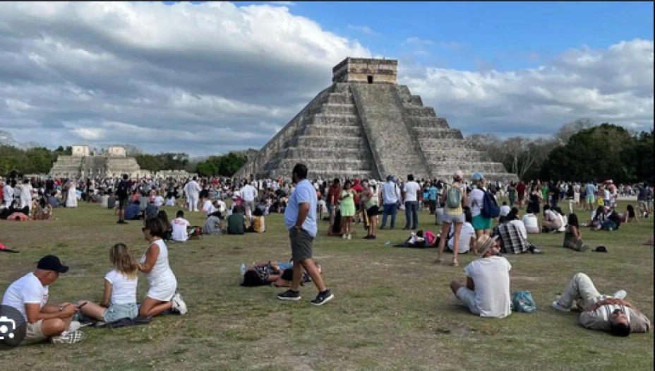 turismo visitantes gobierno.png