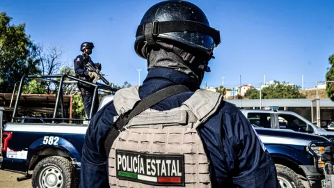 ¿Me puede detener un policía? Si no hay una denuncia, debe haber actitud sospechosa y solo será una inspección