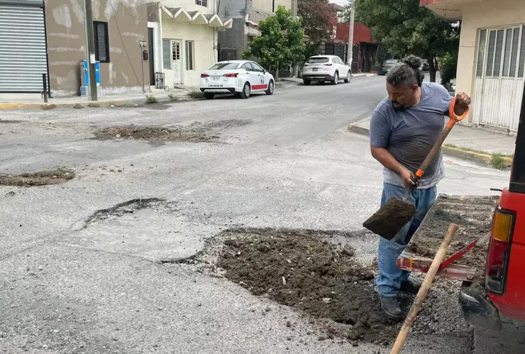 Baches sin tapar en Guadalupe Nuevo León