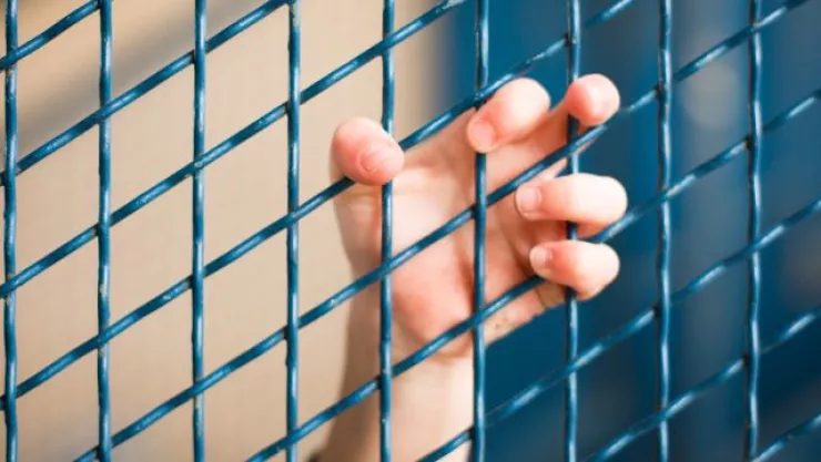 Niño fue detenido por extorsionar a sus compañersos