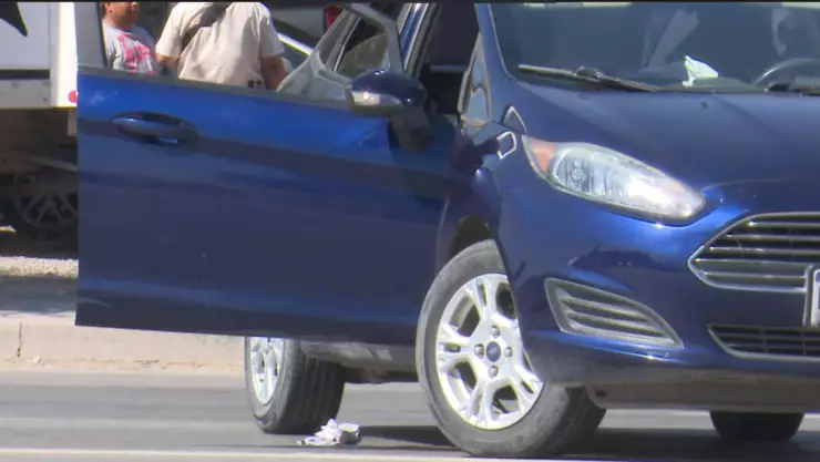 Secuestran a tres personas