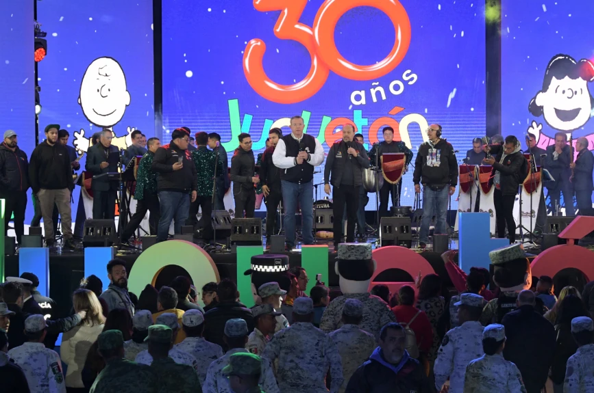 Revive los mejores momentos del Banderazo Juguetón 30 Años