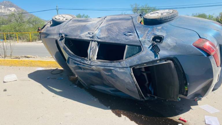 Leonardo, trabajaba en sus tiempos libres como payaso y de mesero para poder costear sus estudios en San Luis Potosí.