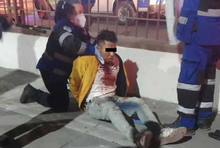 Ladrón herido por la espada de San Miguel Arcángel