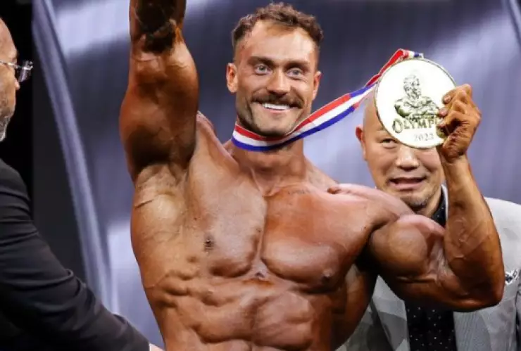 CBum mantiene por 5ta ocasión consecutiva el título de Classic Physique Olympia