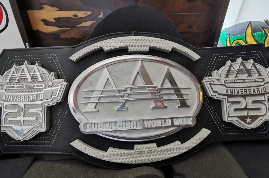 Exposición 30 aniversario Lucha Libre AAA