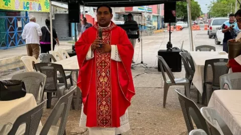 Sacerdote Héctor Alejandro Pérez.