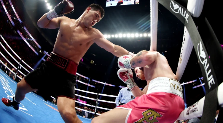 Canelo Alvarez v Dmitry Bivol triunfo para Bivol EN VIVO