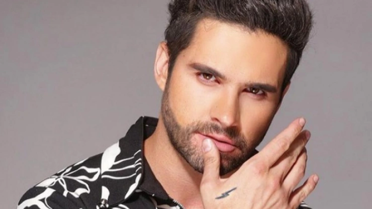 Eleazar Gómez obtiene libertad condicional por tres años