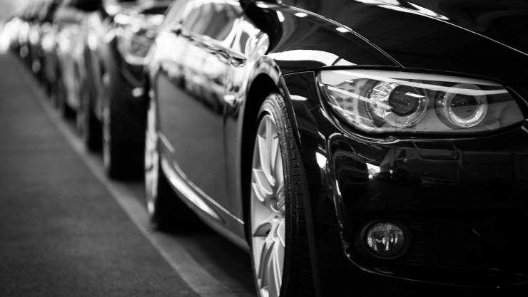 Multas CDMX: ¿Cuánto hay que pagar si me sancionan por estacionarme en la banqueta?