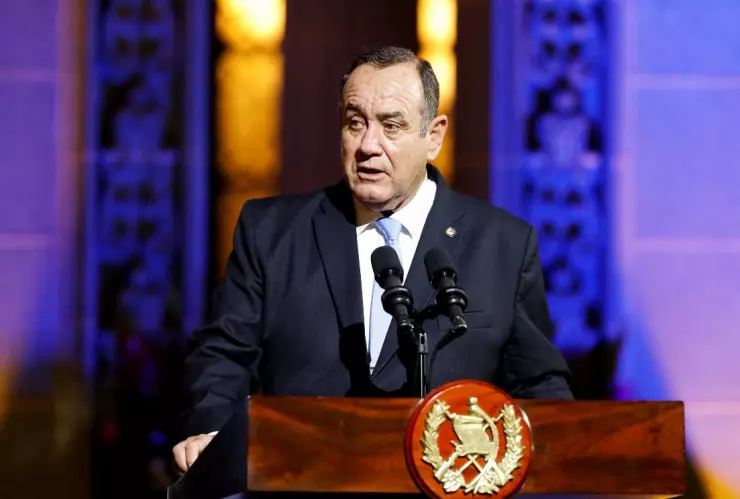 presidente de guatemala cumbre de las americas