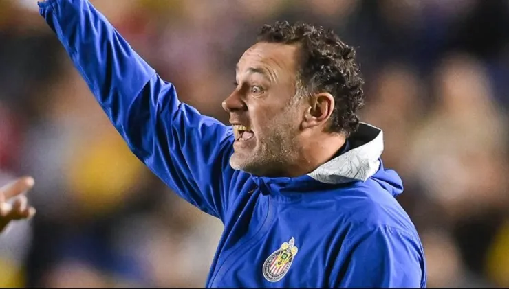 Gabriel Milito, técnico de Chivas