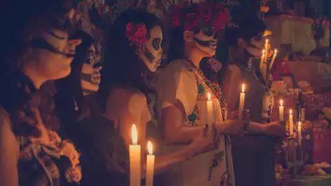 Ofrenda de Día de Muertos