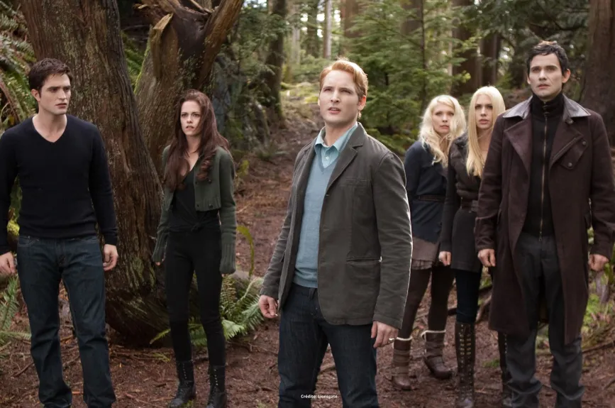 Te contamos cómo fue que Robert Pattinson se preparó para dar vida al personaje de Edward Cullen. | Crepúsculo por Azteca 7