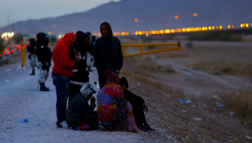 La Secretaría de Seguridad y Protección Ciudadana (SSPC) informó que suman 40 migrantes muertos tras incendio en INM de Chihuahua.