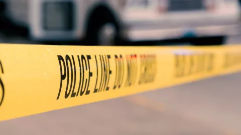 Dejaron un cadáver dentro de un tambo sobre la calle en la zona Norte