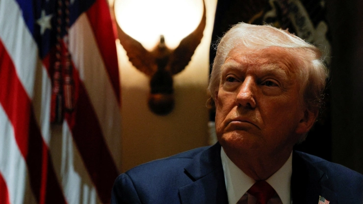 Trump lanza las “tarjetas doradas” para extranjeros: ¿quiénes califican y qué impacto tendrá en la economía?