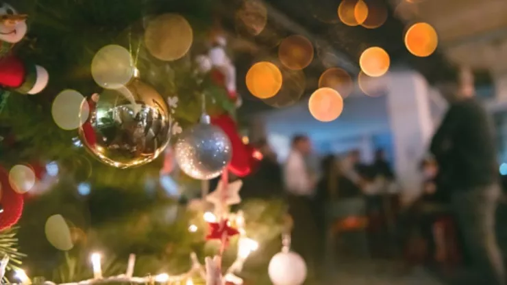 La sana distancia y el uso de cubrebocas, indispensable si te reúnes para celebrar el fin de año. 