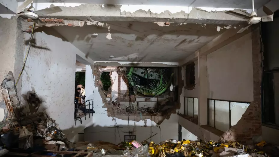 El avión cayó a menos de un minuto después de despegar