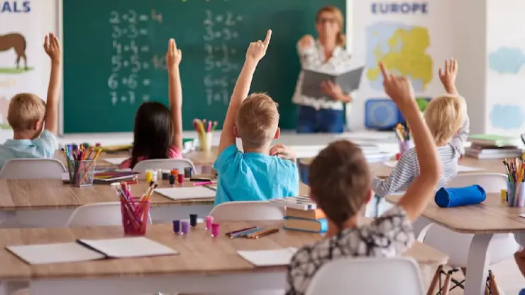 Maestra denuncia a niño de 10 años por manosearla.jpg