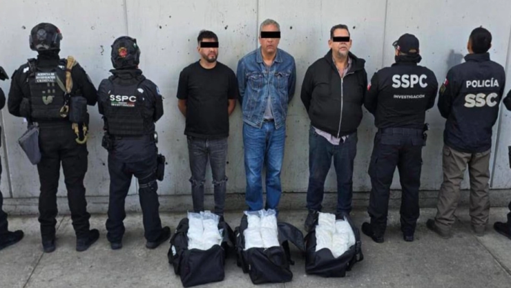 Golpe al Cártel de Sinaloa: caen tres y aseguran 50 kg de metanfetamina; embajador de EU presume cooperación con México